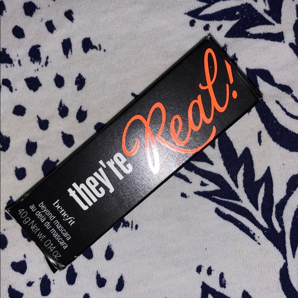 Benefit “they’re real!” Mascara